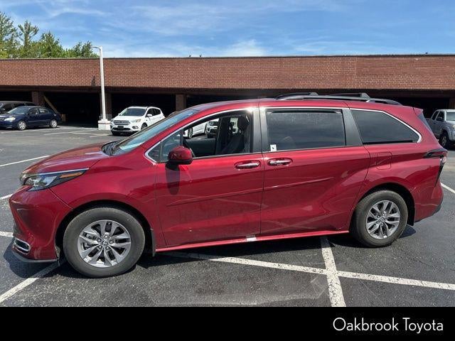 2024 Toyota Sienna XLE 8 Passenger