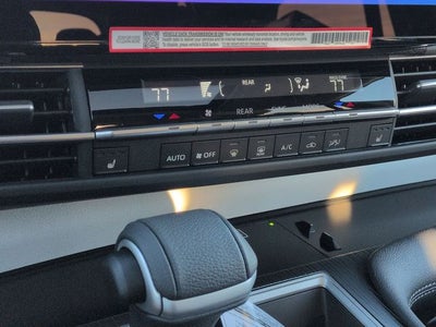 2026 Toyota SIENNA XLE XLE 8 Passenger