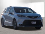 2026 Toyota SIENNA XLE XLE 8 Passenger
