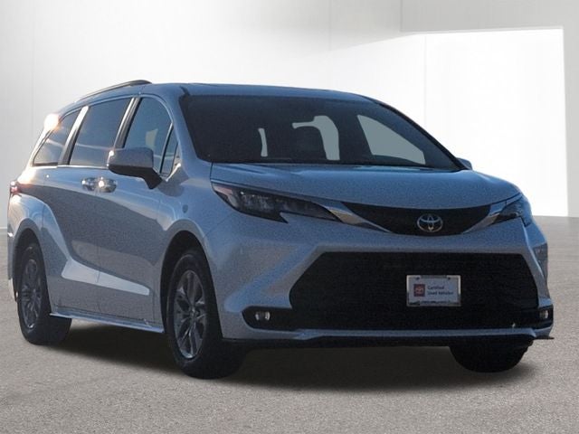 2026 Toyota SIENNA XLE XLE 8 Passenger