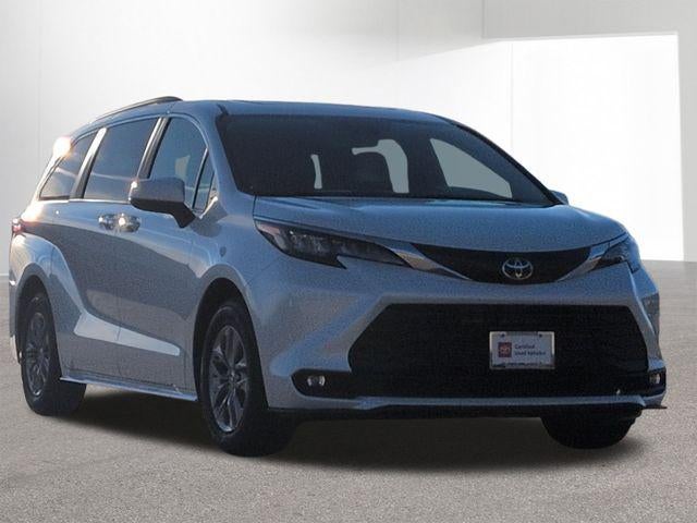 2026 Toyota SIENNA XLE XLE 8 Passenger