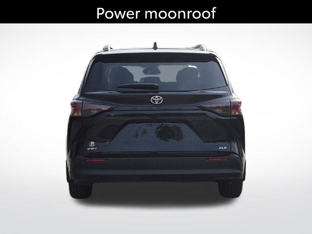 2026 Toyota Sienna XLE 8 Passenger