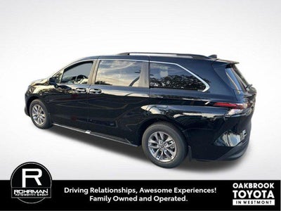 2026 Toyota Sienna XLE 8 Passenger