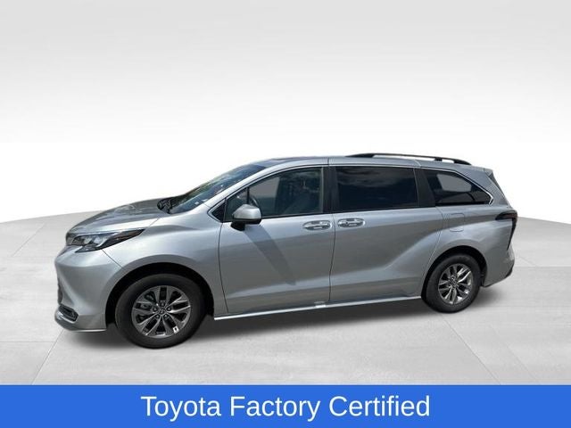 2025 Toyota Sienna XLE 8 Passenger
