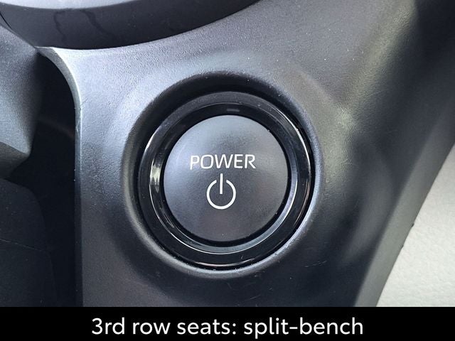 2025 Toyota Sienna XLE 8 Passenger