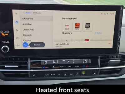 2025 Toyota Sienna XLE 8 Passenger