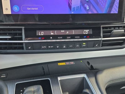 2025 Toyota Sienna XLE 8 Passenger