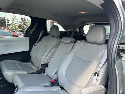 2025 Toyota Sienna XLE 8 Passenger