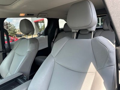 2025 Toyota Sienna XLE 8 Passenger