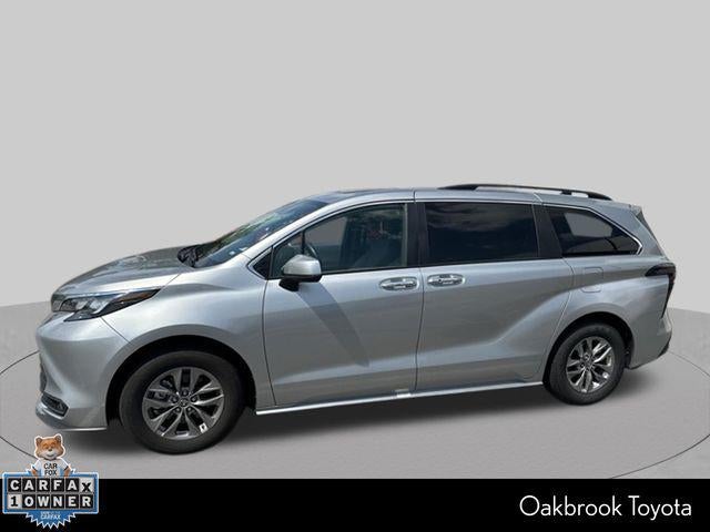 2025 Toyota Sienna XLE 8 Passenger