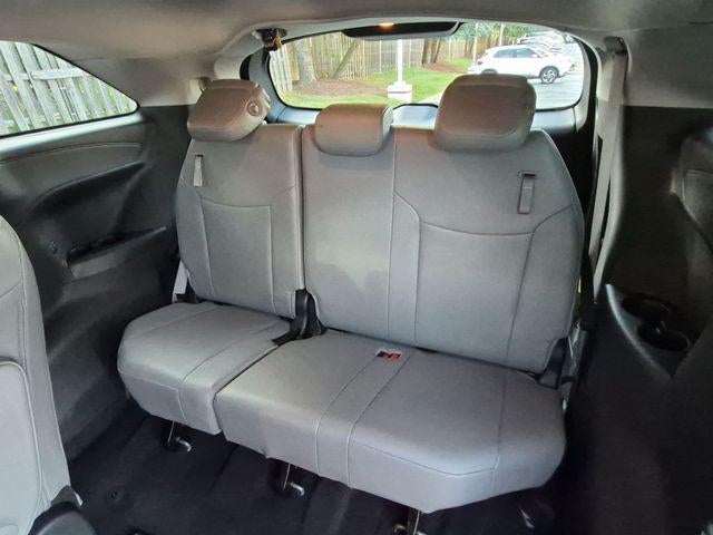 2025 Toyota Sienna XLE 8 Passenger