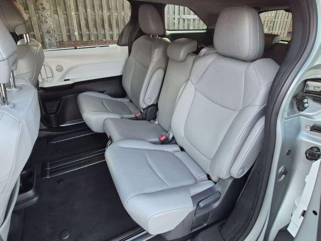 2025 Toyota Sienna XLE 8 Passenger