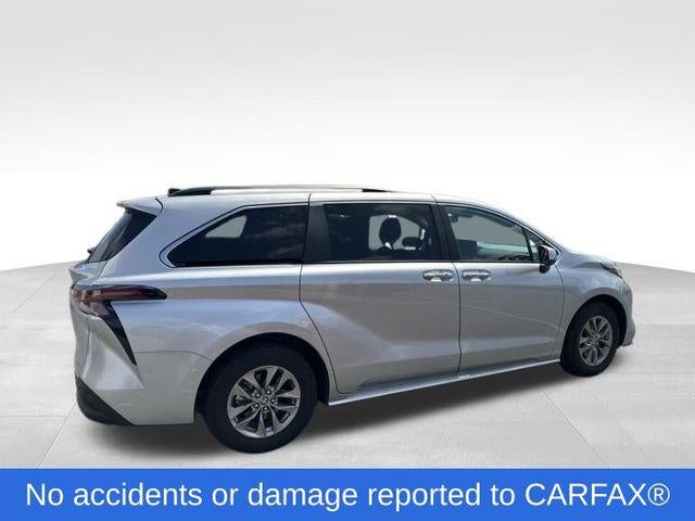 2025 Toyota Sienna XLE 8 Passenger