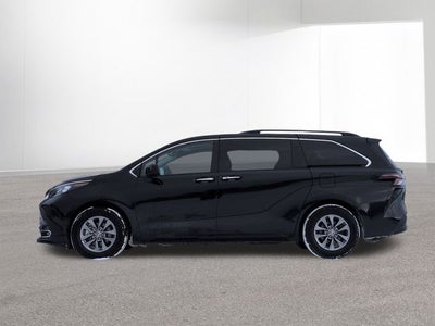 2024 Toyota SIENNA XLE XLE 8 Passenger