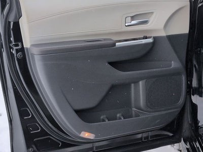 2024 Toyota SIENNA XLE XLE 8 Passenger