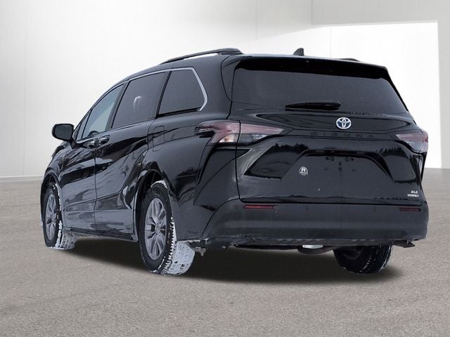 2024 Toyota SIENNA XLE XLE 8 Passenger