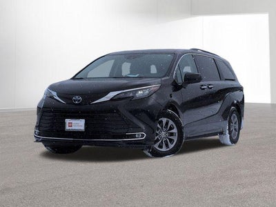 2024 Toyota SIENNA XLE XLE 8 Passenger