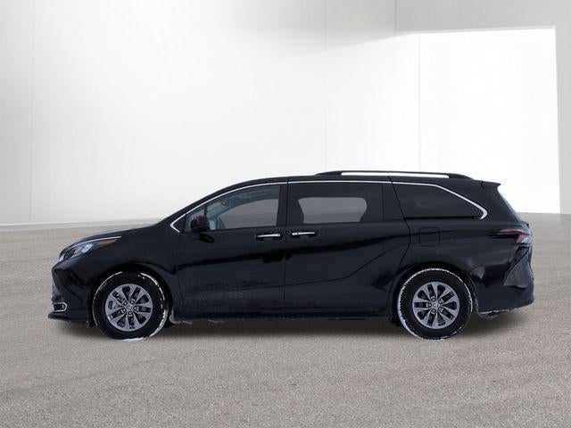 2024 Toyota SIENNA XLE XLE 8 Passenger