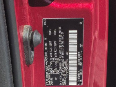 2026 Toyota SIENNA XLE XLE 8 Passenger
