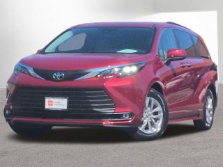 2026 Toyota SIENNA XLE XLE 8 Passenger