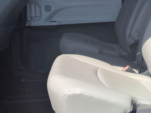 2026 Toyota SIENNA XLE XLE 8 Passenger