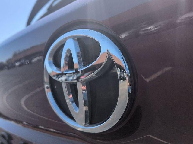 2026 Toyota SIENNA XLE XLE 8 Passenger