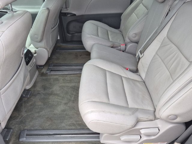 2018 Toyota Sienna XLE 8 Passenger