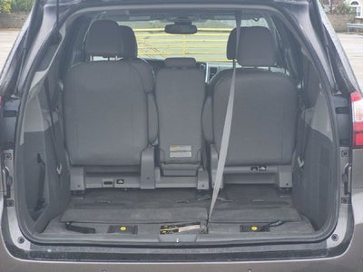 2018 Toyota Sienna XLE 8 Passenger