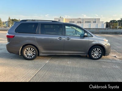 2018 Toyota Sienna XLE 8 Passenger