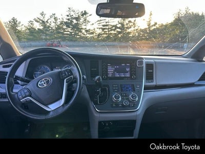 2018 Toyota Sienna XLE 8 Passenger