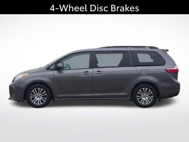2018 Toyota Sienna XLE 8 Passenger