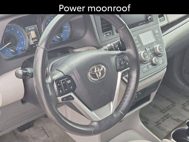 2018 Toyota Sienna XLE 8 Passenger