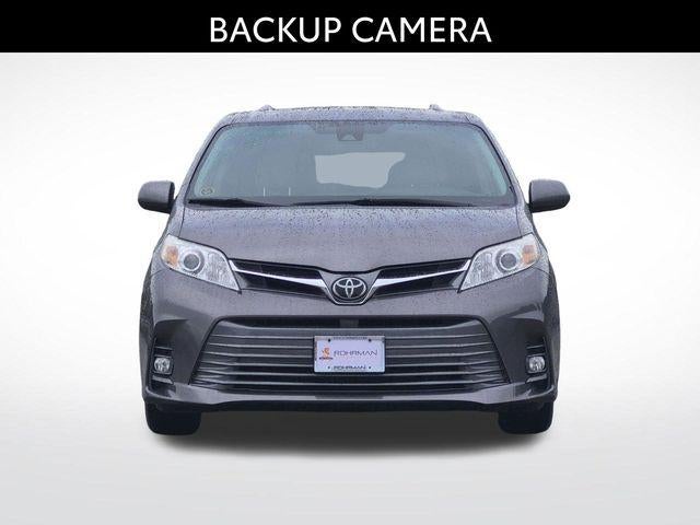 2018 Toyota Sienna XLE 8 Passenger