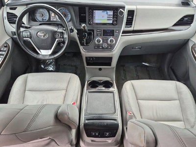 2018 Toyota Sienna XLE 8 Passenger