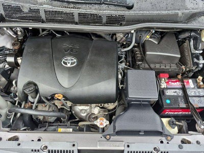 2018 Toyota Sienna XLE 8 Passenger