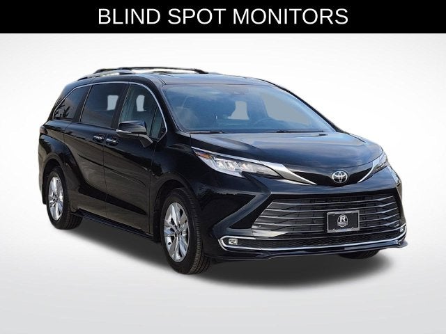 2026 Toyota Sienna Limited 7 Passenger