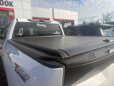 2024 Toyota TUNDRA 4X4 SR5