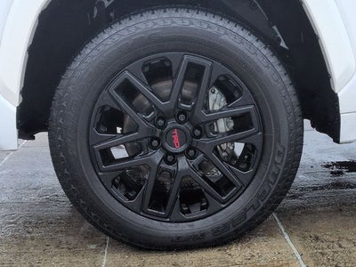 2024 Toyota TUNDRA 4X4 SR5