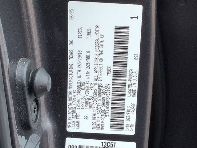 2025 Toyota TUNDRA 4X4 SR5