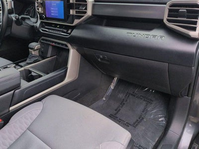 2025 Toyota TUNDRA 4X4 SR5