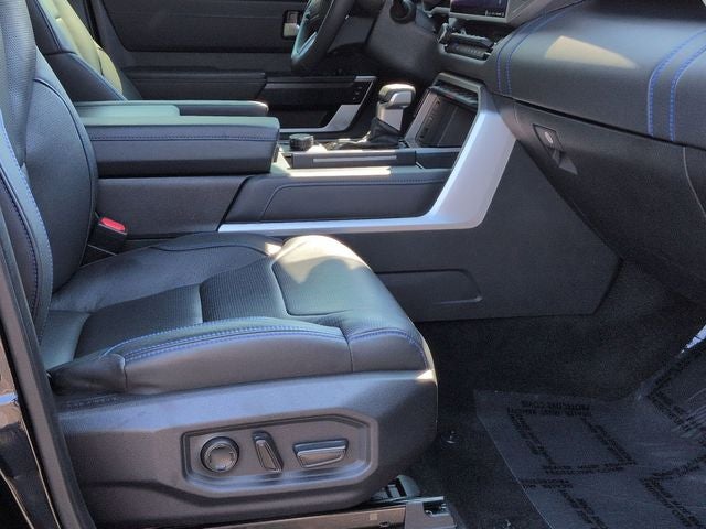 2022 Toyota TUNDRA 4X4 Platinum