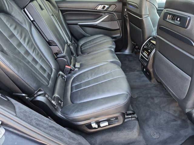 2020 BMW X7 M50i