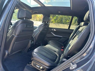 2020 BMW X7 M50i