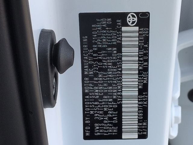 2026 Toyota COROLLA LE