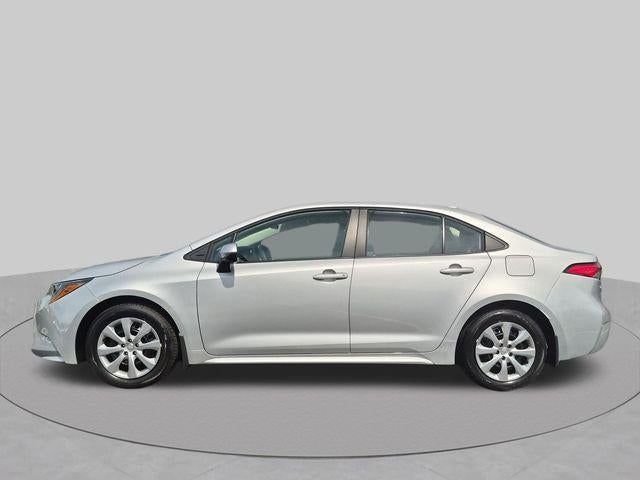 2026 Toyota Corolla LE - Photo 42