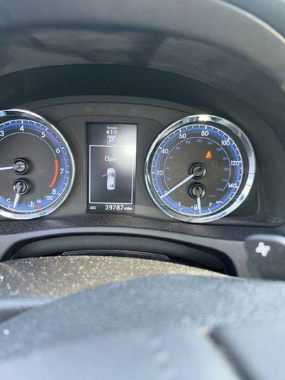 2017 Toyota COROLLA SE