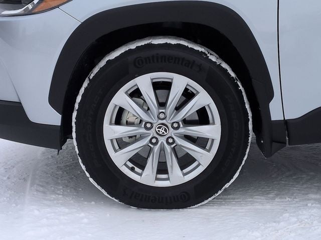 2023 Toyota Corolla Cross LE