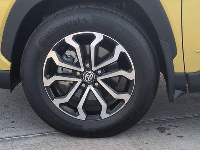 2024 Toyota COROLLA CROSS HV Hybrid SE