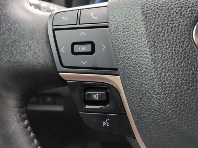 2023 Toyota Toyota Crown LTD Limited