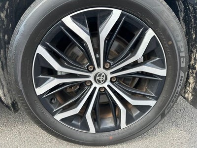 2024 Toyota Toyota Crown XLE